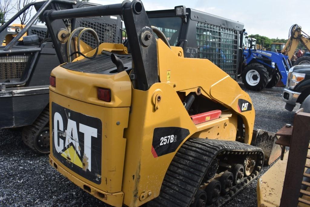 Cat 257B2 Skidsteer with Tracks