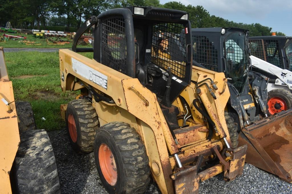 John Deere 328 Skidsteer