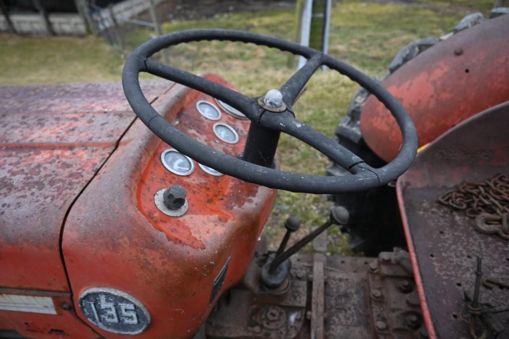 Massey Ferguson 135 Tractor