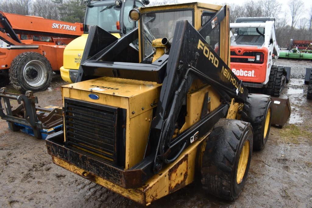 New Holland L781 Skid Steer