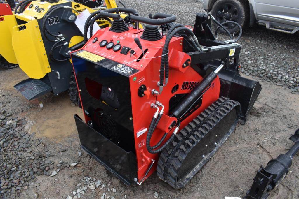 Roda RD380C Skid Steer with Tracks