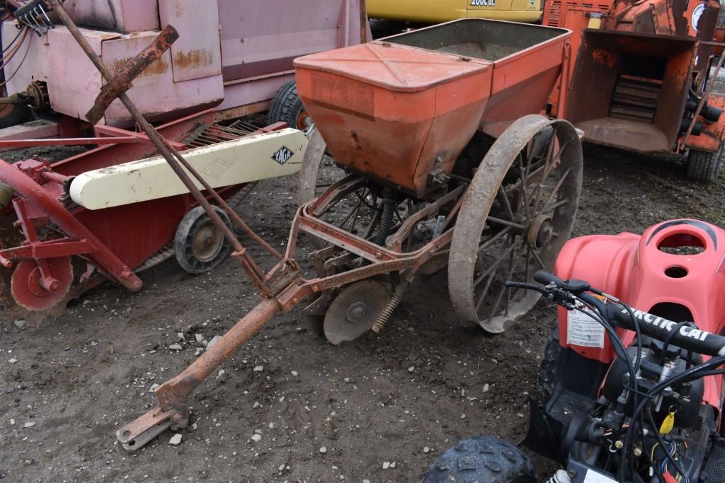 Single Row Tow Behind Potato Planter