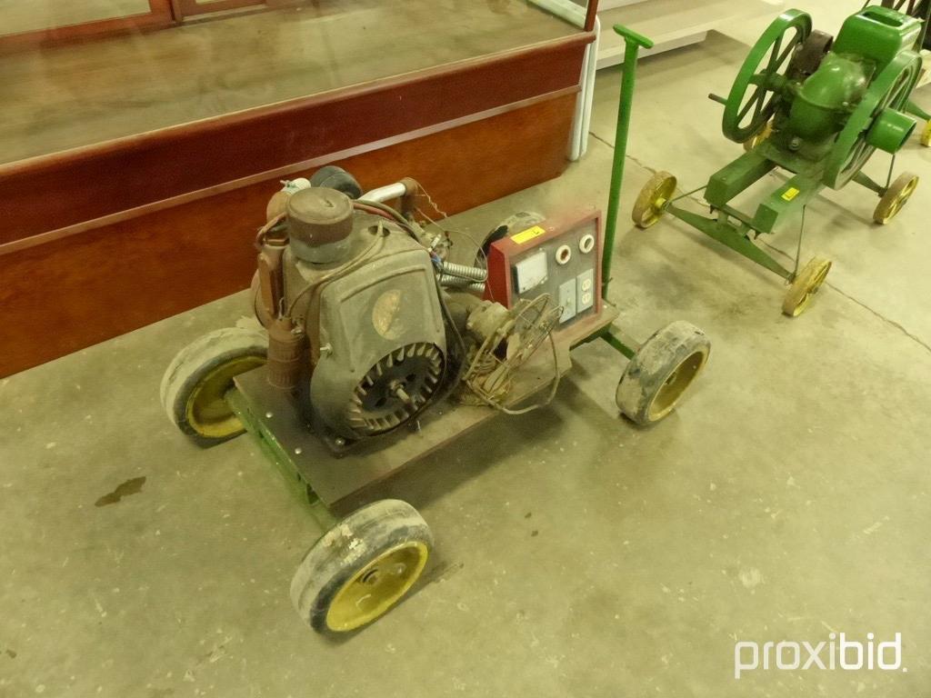 GENERATOR 32 VOLT ON WHEELS