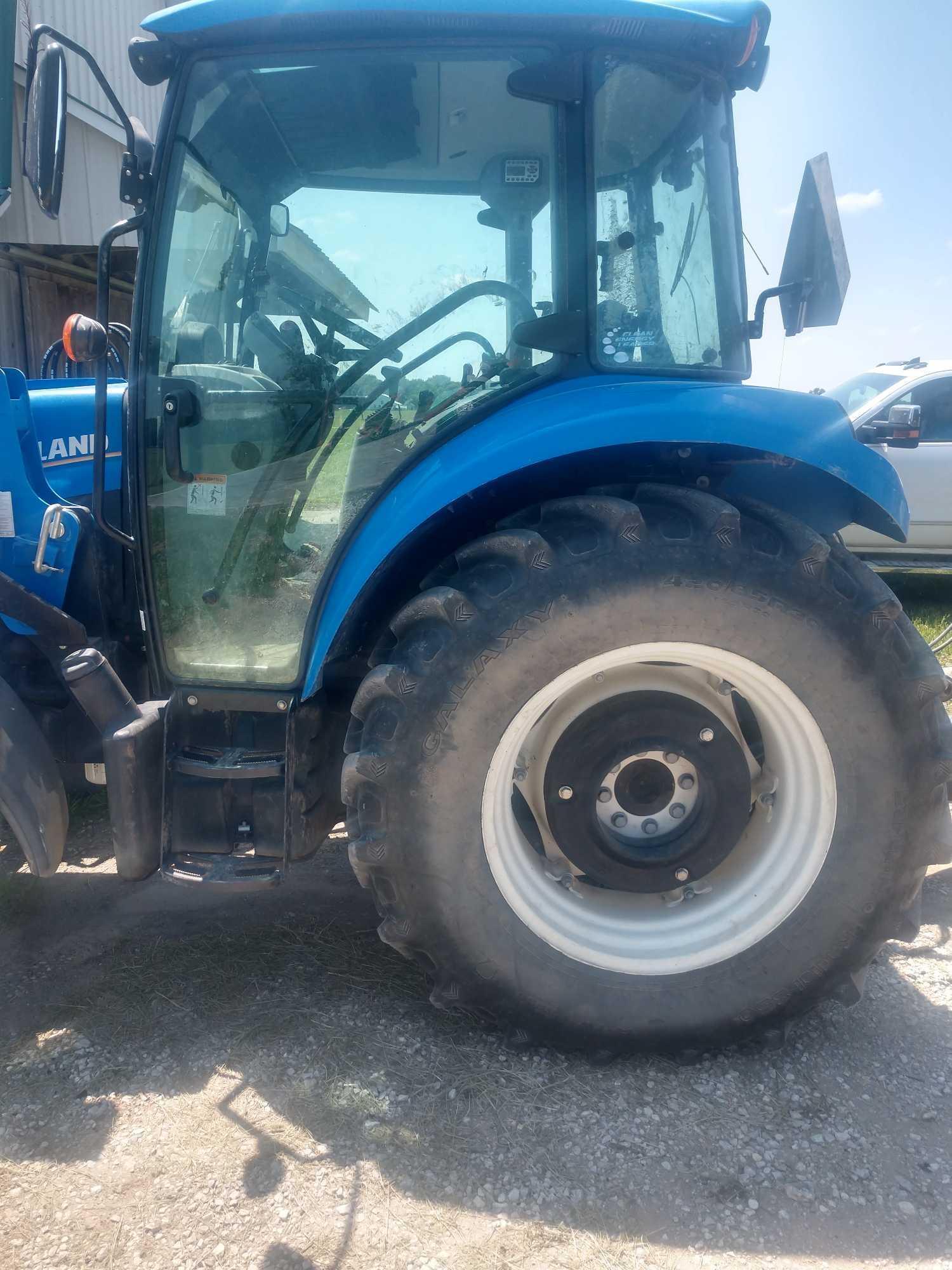 2015 New Holland T4.75 Tractor w/ 655TL loader and bucket