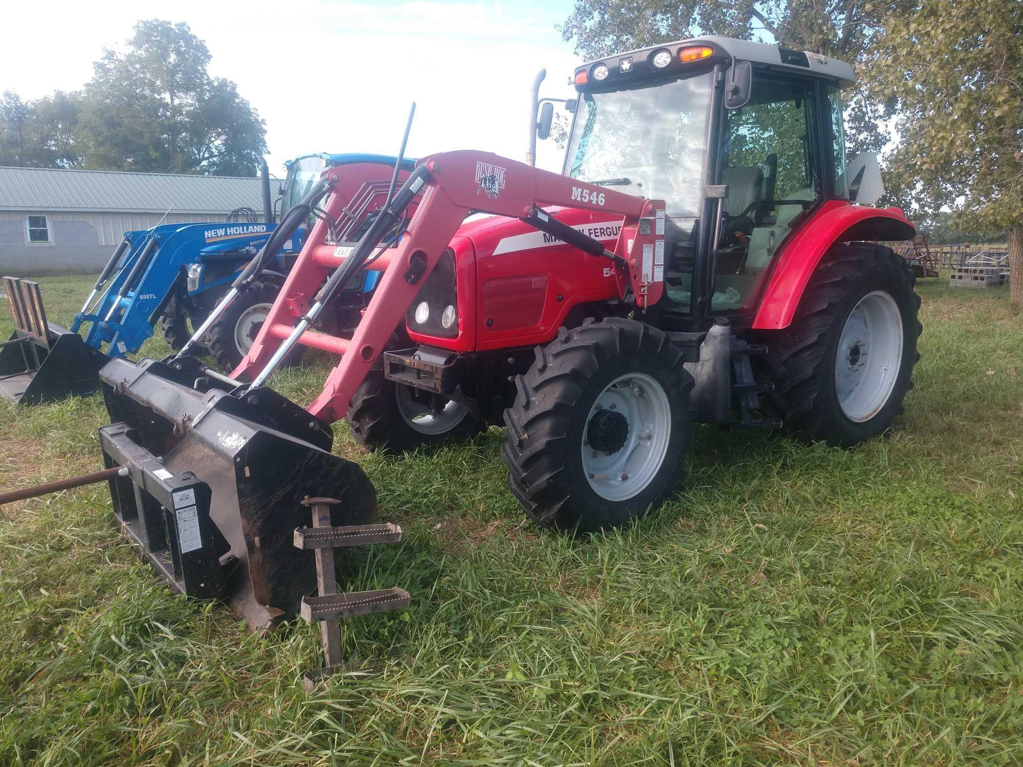 Massey Ferguson Tractor w/M546 Loader w/ bucket and Spike 4200hrs