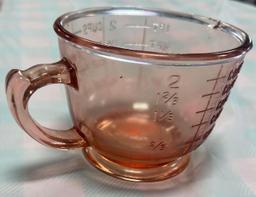 Pink Depression 2 cup measuring cup