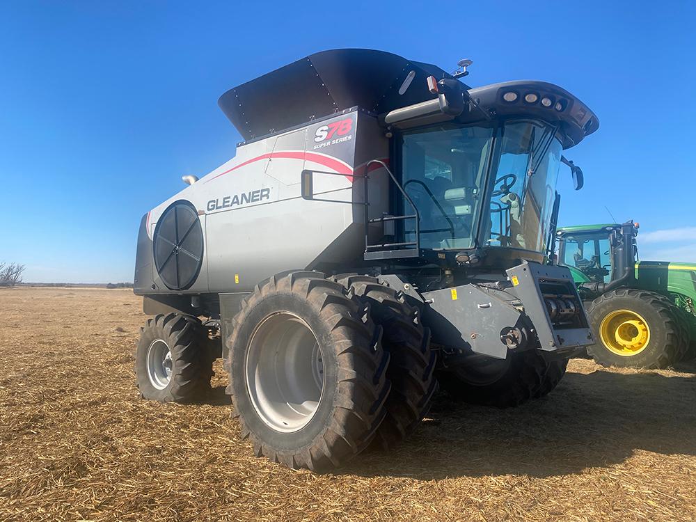 2014 Gleaner S78 Combine SN-TV7569, ONLY 443 Sep Hrs/612 Eng.Hrs, 520/85R42 Rubber With Duals