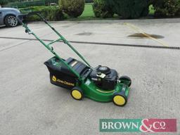 New John Deere R43 (non-propelled) walk behind mower, 43cm cut, grass collector and a 5.5Hp Engine.