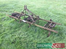 Linkage mounted cultivator