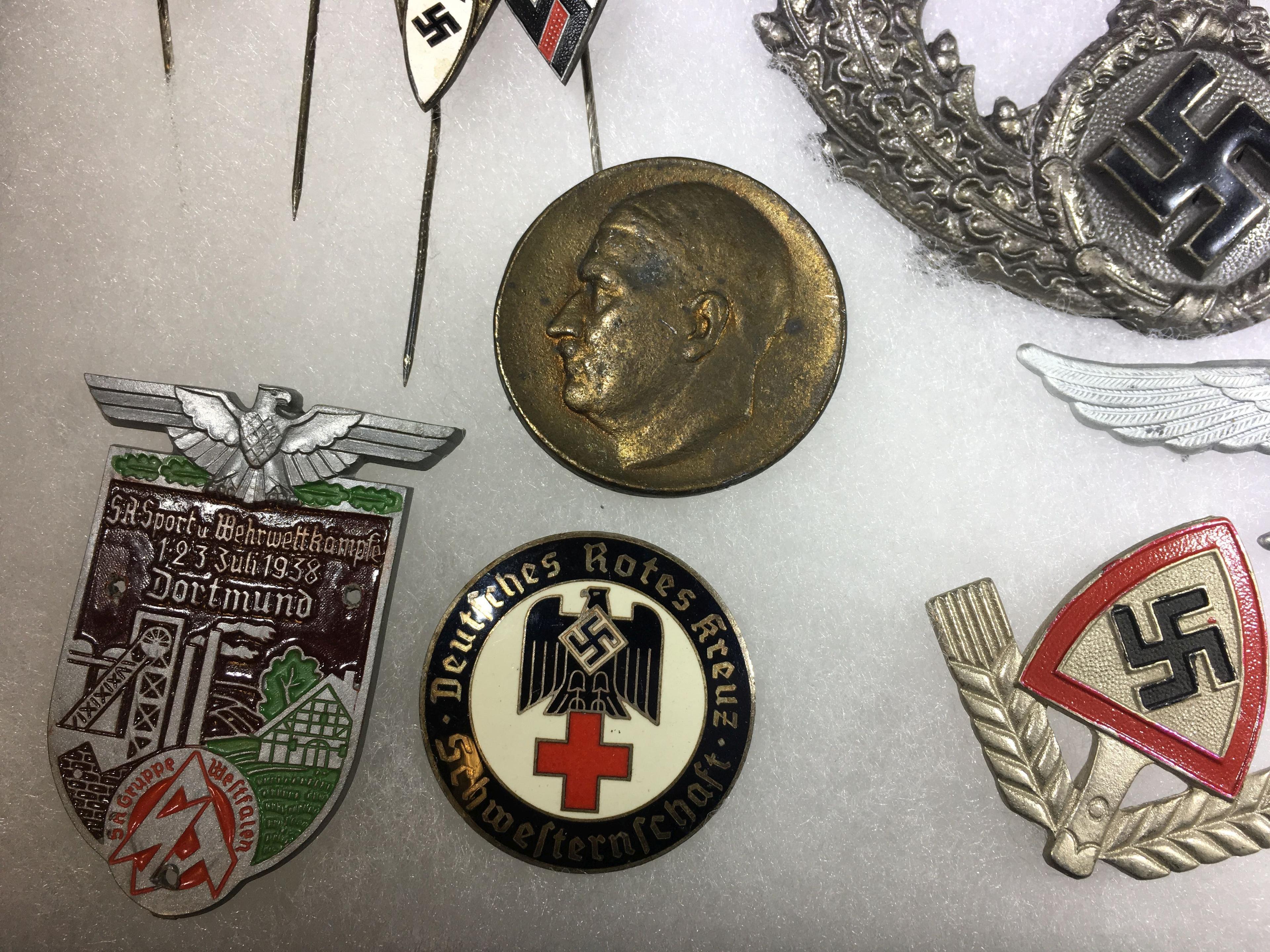 Der Stahlhelm badge and metal pin collection