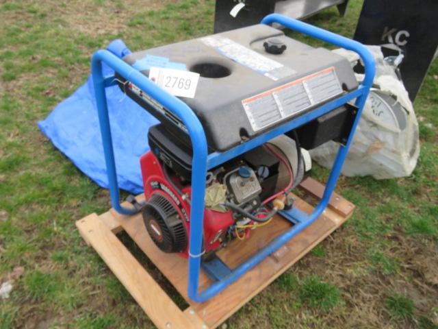 VANGUARD 7000 WATT GENERATOR W/ LOW HOURS