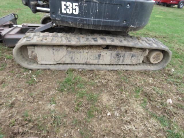 BOBCAT E35 EXCAVATOR 2243 HOURS, HYDRUALIC