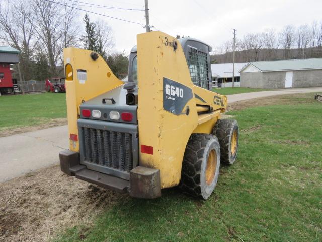 GEHLSKIDSTEER 6640 TURBO, NO BUCKET RUNS AND