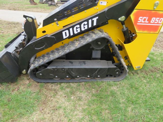 DIGGIT MINI EXCAVATOR MODEL #SCL850