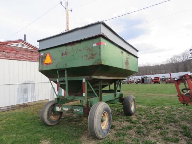 HUSKEE FARM EQUIPMENT GRAVITY BOX WITH HUSKEE