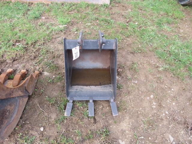 16" BOBCAT BUCKET