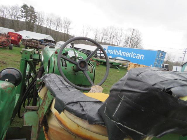 JOHN DEERE 3010 TRACTOR WITH LOADER 540 PTO