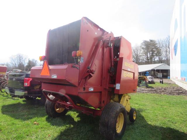 NEW HOLLAND 648 ROUND BALER SILAGE SPECIAL