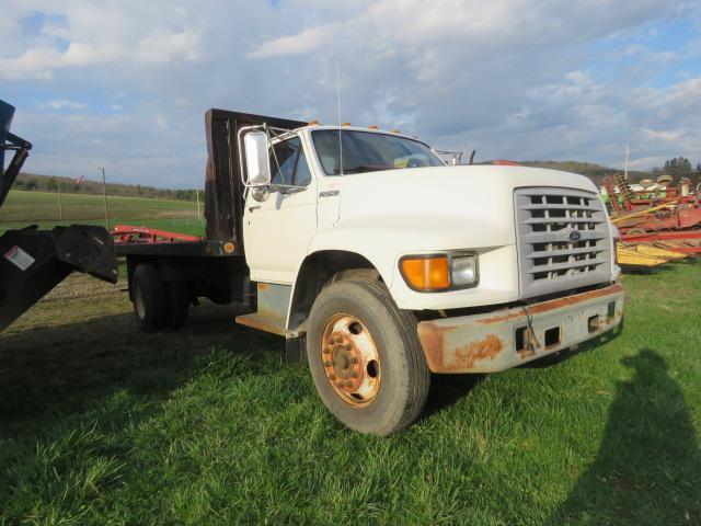 1998 FORD F700 16FT FLATBED TRUCK -99,530 MILES