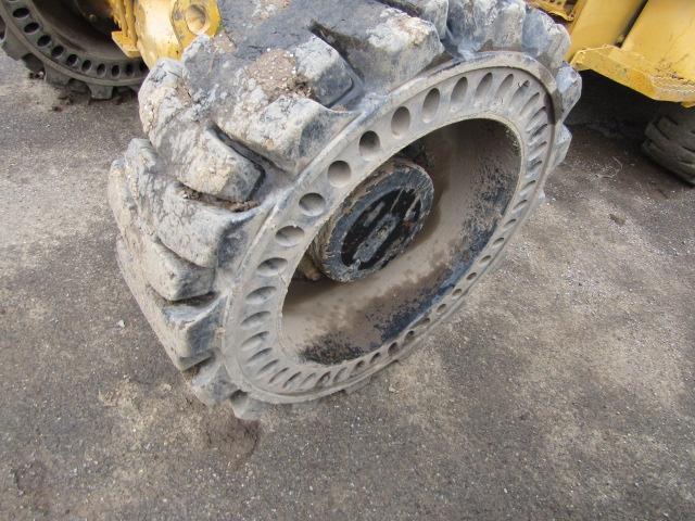 CAT 908 PAYLOADER - P# CAT00908TTAR01360, RUNS