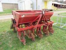 TAYLOR NO TILL PLANTER MODEL F-5 S# 4-67-24334 6FT