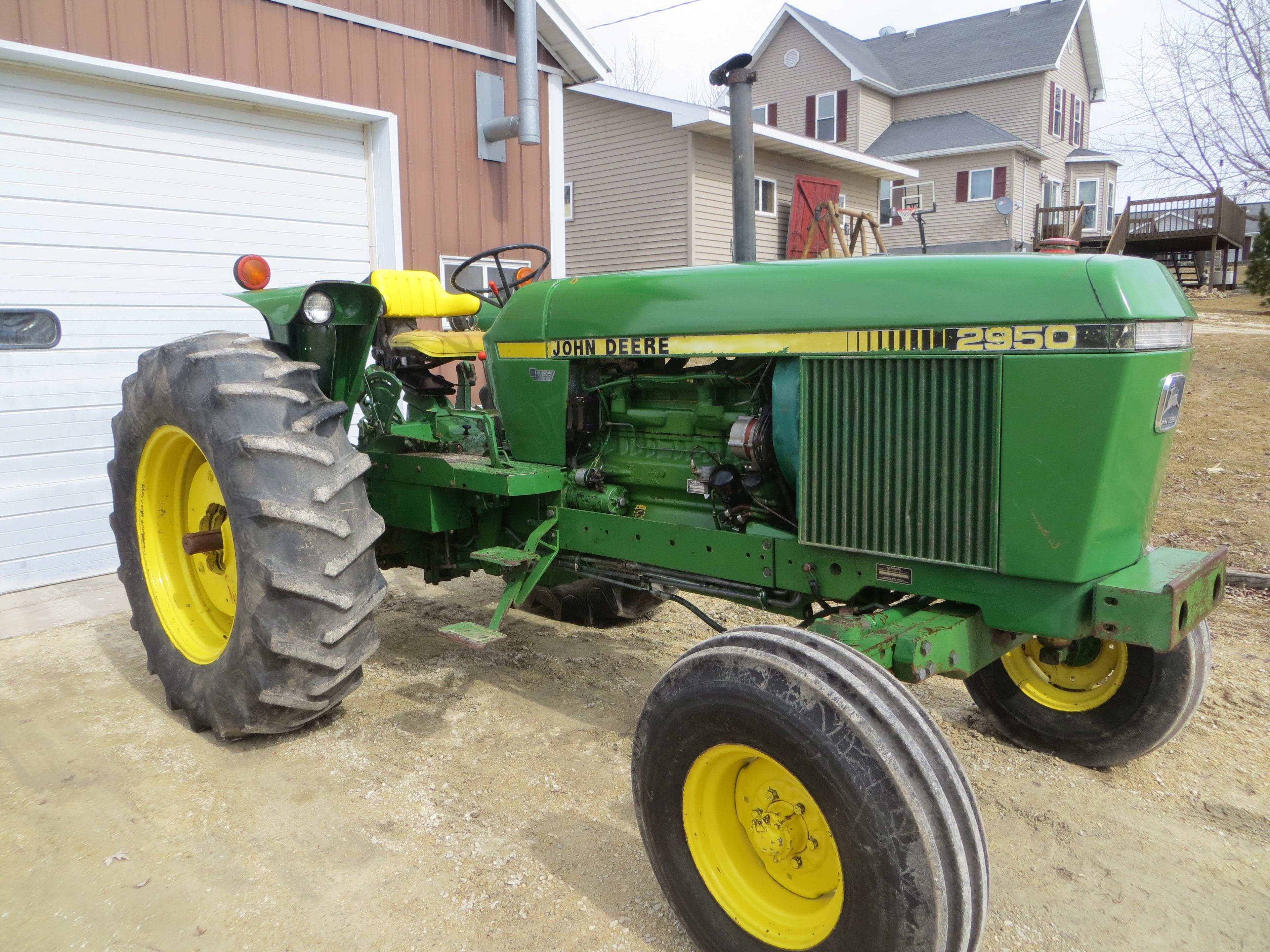 85' JD 2950 tractor