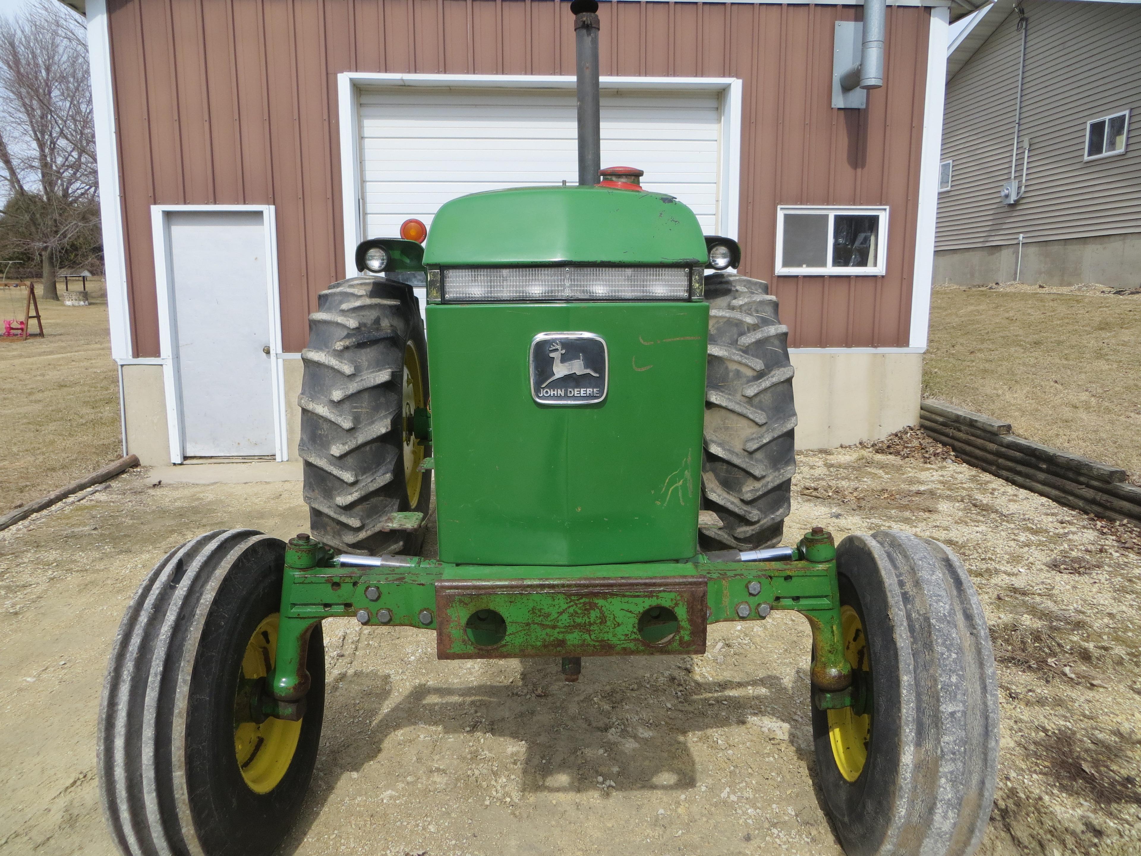 85' JD 2950 tractor