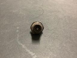 C20 FUEL NOZZLE 23077068 & N2 PICKUP 23007981