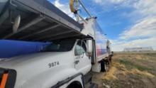 2004 FORD F-650 PROVISIONING TRUCK WITH GLOBAL BOX