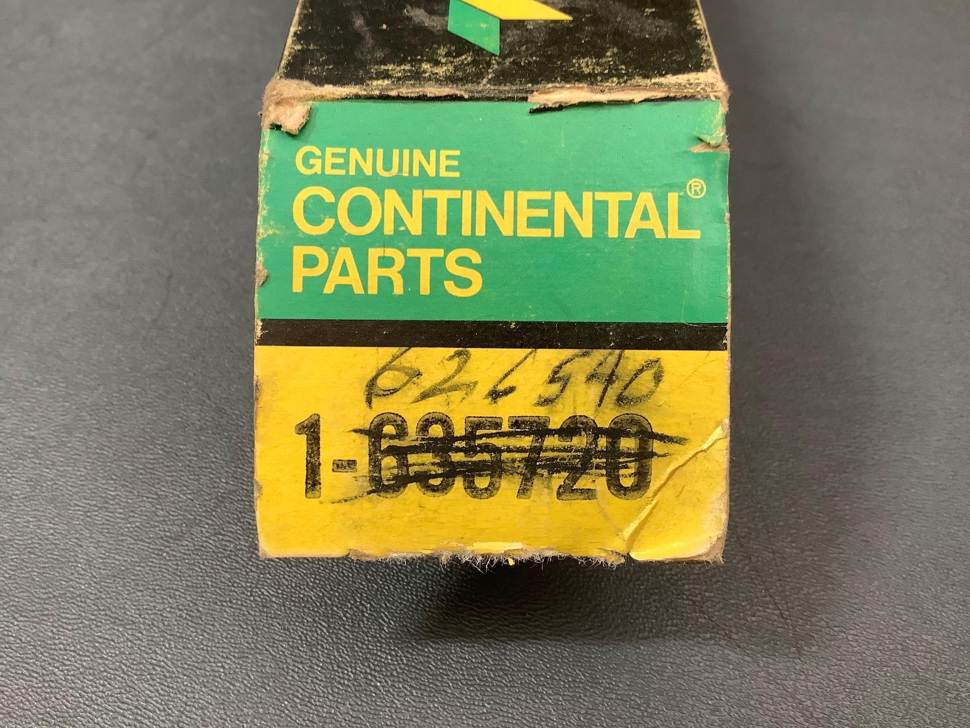 NEW CONTINENTAL E185/225 EXHAUST VALVES 626540