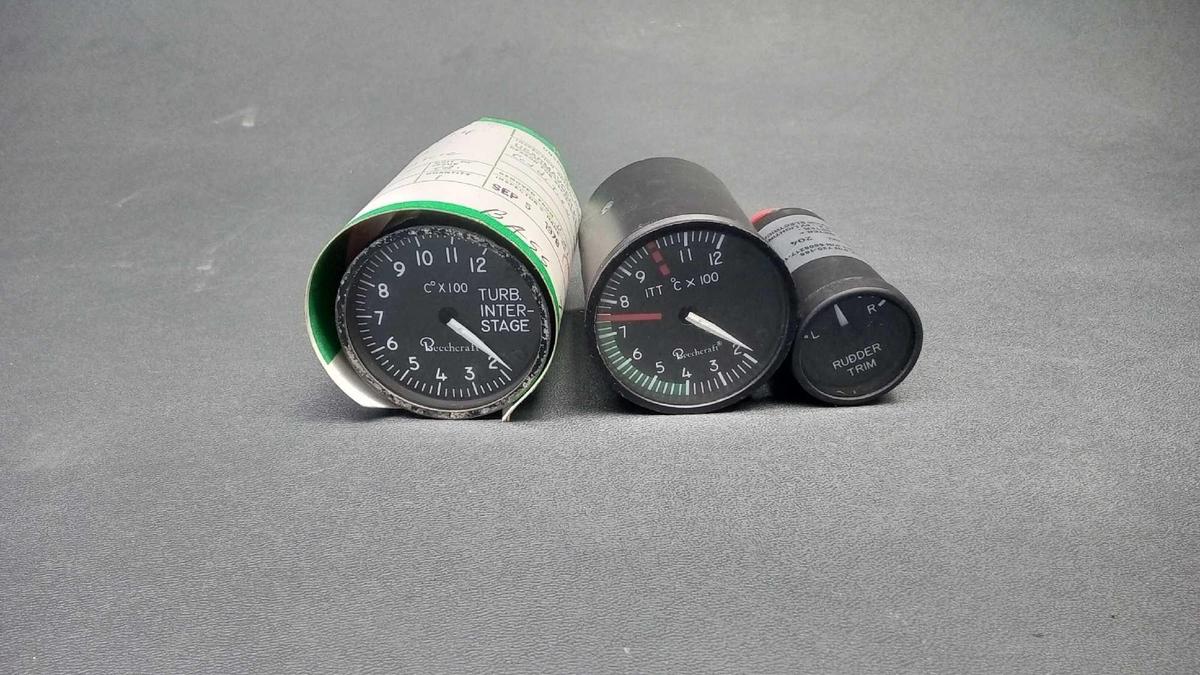 BEECHCRAFT & LEARJET INDICATORS 90-384026-11, 50-389102 & 6608217-10