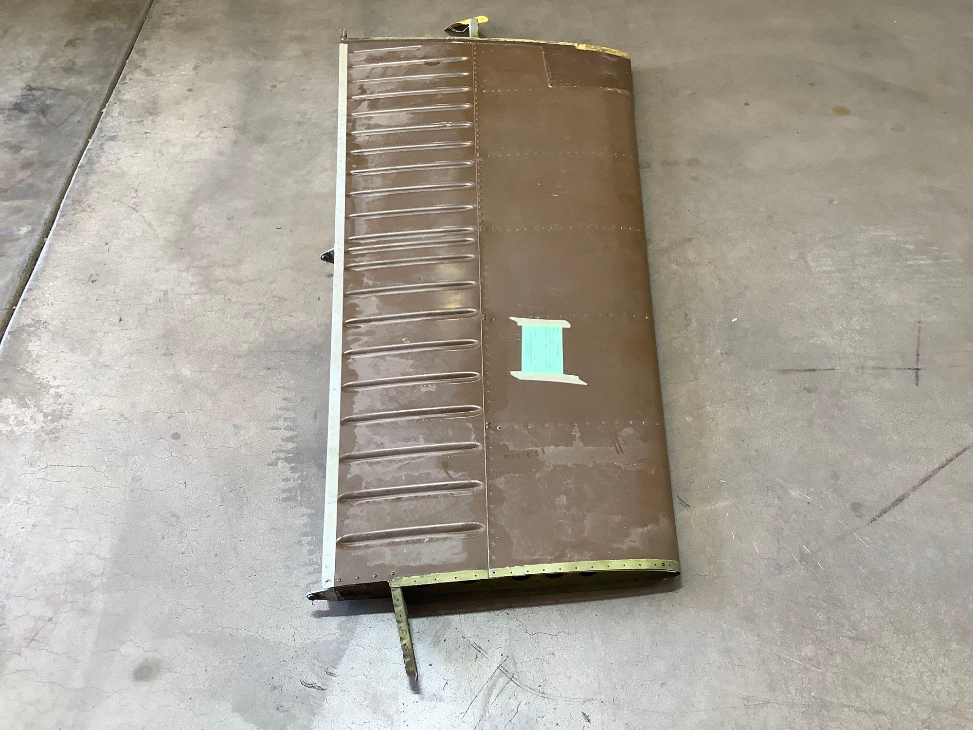 BEECHCRAFT HORIZONTAL STABILIZERS (1 WITH TRIM ACTUATOR)