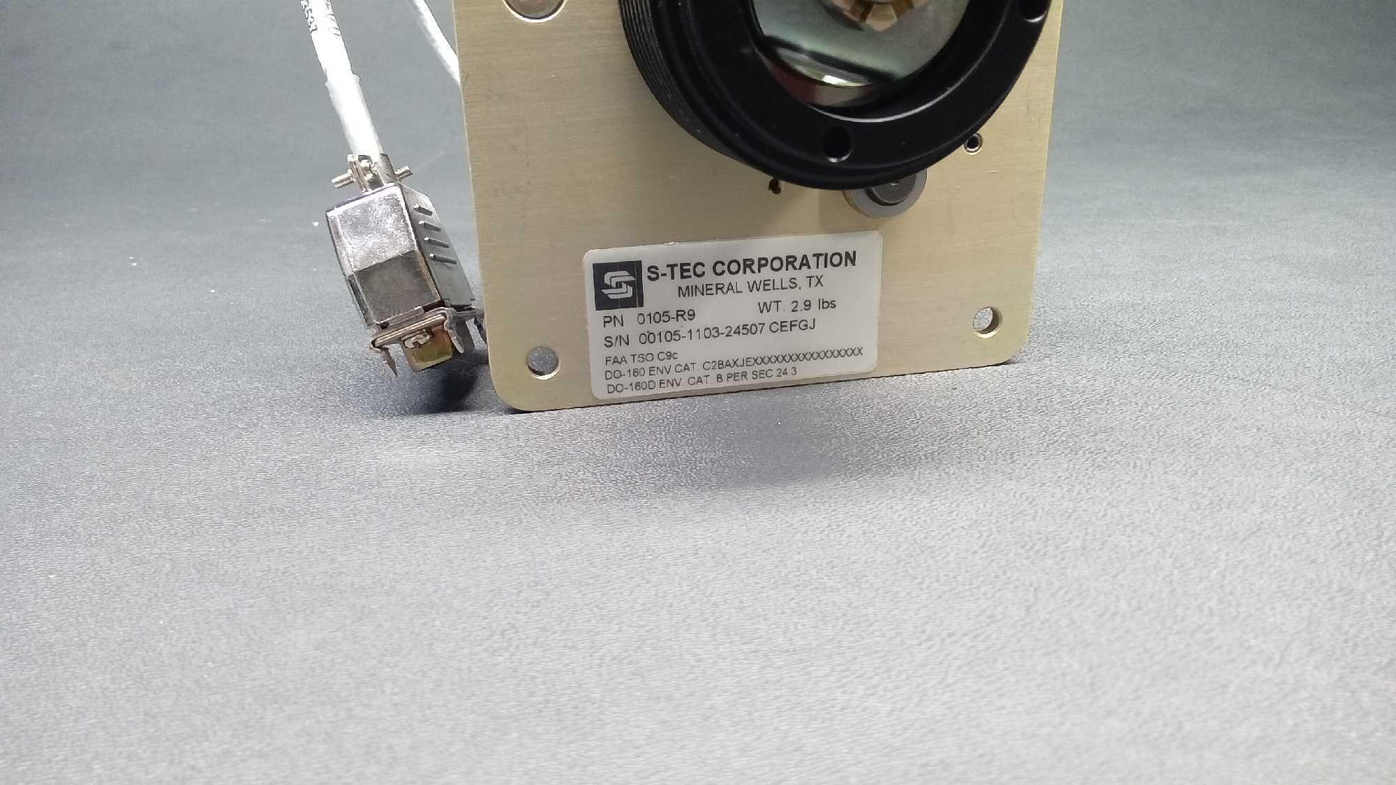 NEW S-TEC ROLL SERVO 0105-R9 WITH MANUFACTURES C OF C