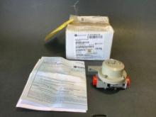 NEW PRESSURE REDUCING VALVE 704A42118007 ALT# 2416AC020101