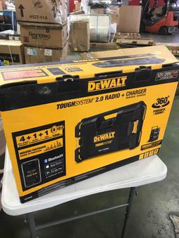 Dewalt DWST08820 TOUGHSYSTEM 2.0 Radio and Charger
