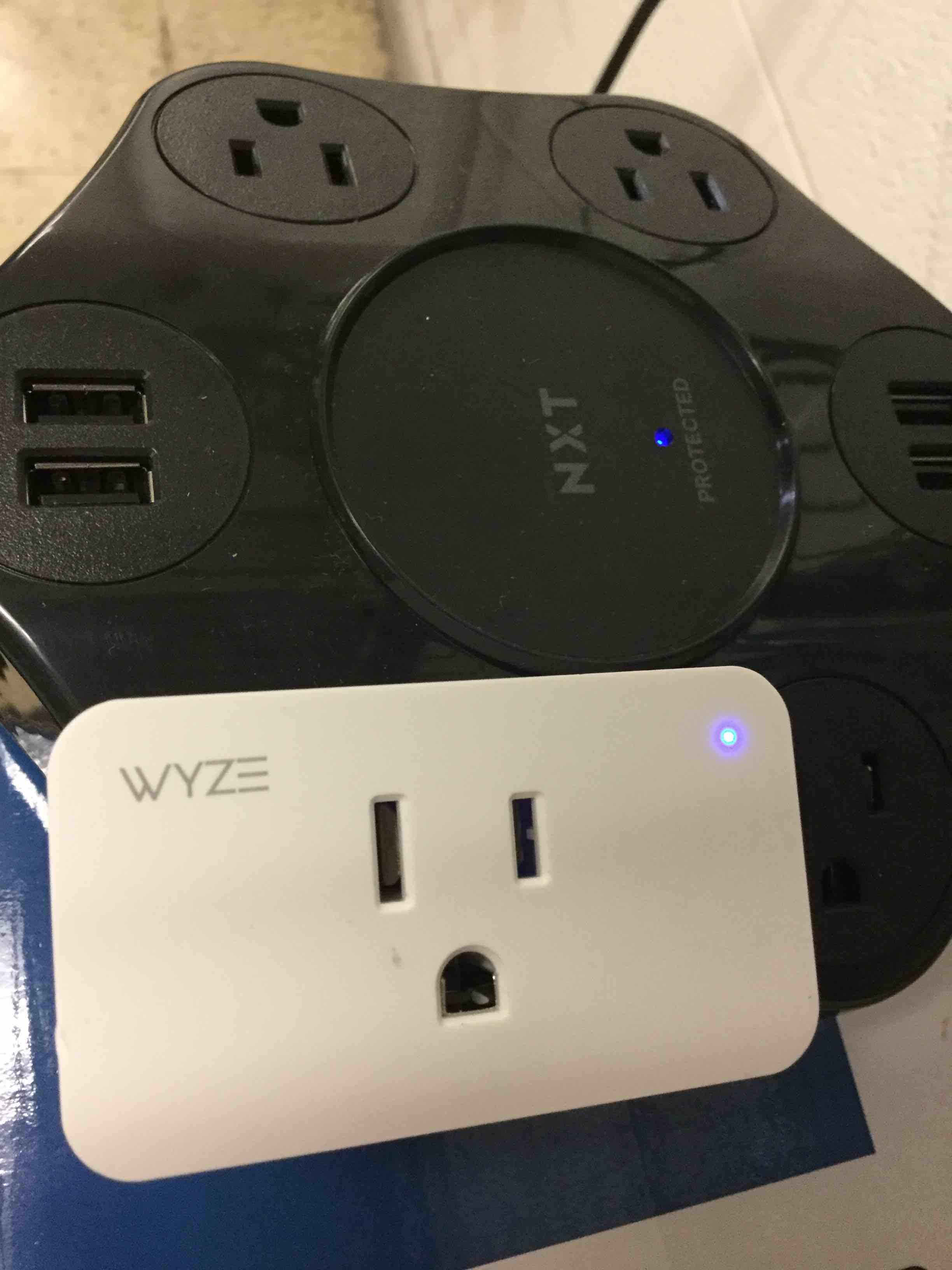 Wyze Wi-Fi Smart Plug (2-Pack), White