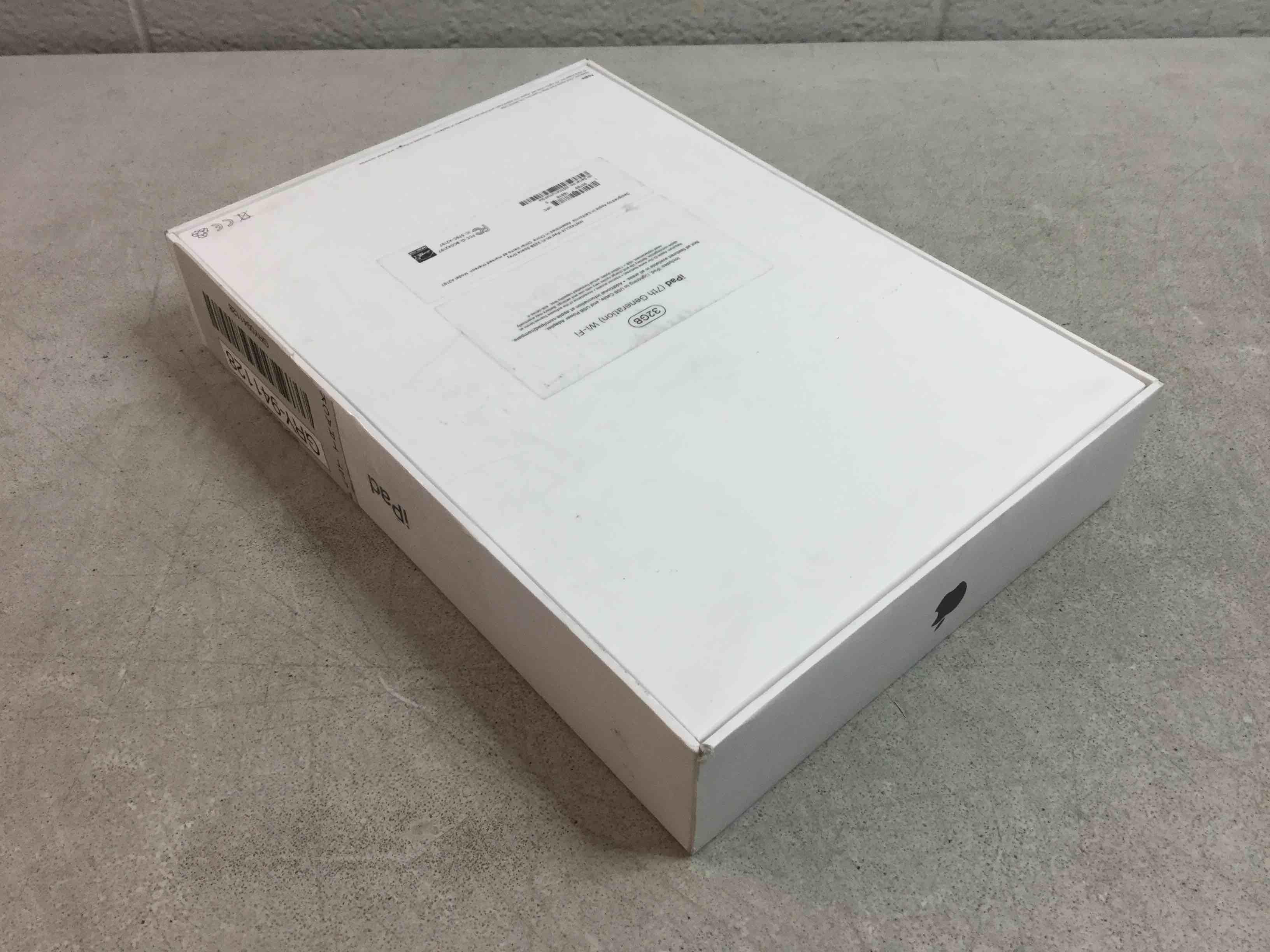 Apple iPad (10.2-inch, Wi-Fi, 32GB) - Space Gray