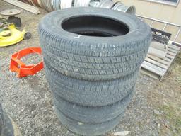 (4) 275/60R20 Tires