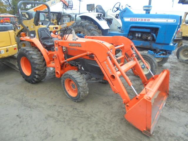 Kubota L3400 Hydro w/ LA463 Loader, R4 Tires, 982 Hours, Nice Tractor, R&D