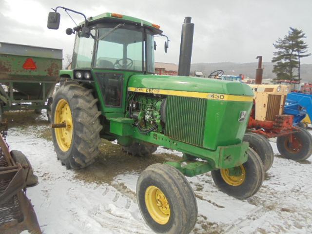 John Deere 4430, Cab w/ Heat & AC, Dual Remotes, New 18.4-38 Tires, Quad Ra