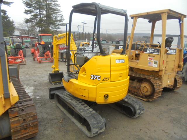 Deere 27C ZTS Excavator, OROPS, 2 Speed, Blade, Runs & Works, Has A Couple