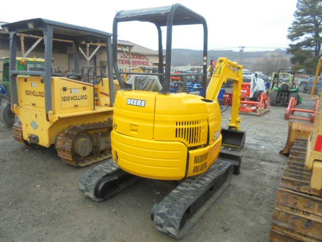 Deere 27C ZTS Excavator, OROPS, 2 Speed, Blade, Runs & Works, Has A Couple