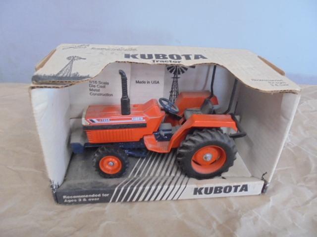 Kubota L2850 ERTL 1/16