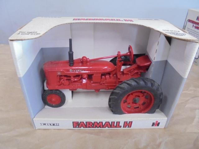 Farmall H, ERTL 1/16