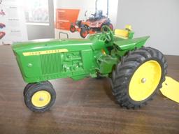 John Deere 3020 4 Lever Toy w/ 3pt