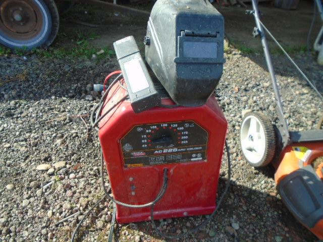 Lincoln Ac225 Stick Welder w/ Helmet & Welding Rod