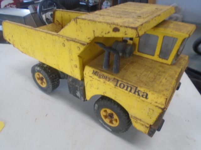 Mighty Tonka Dump Truck