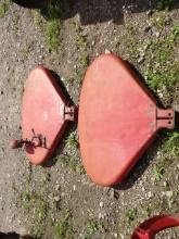 Pair Of IH Clamshell Fenders For 340-560 & Others, Decent Shape