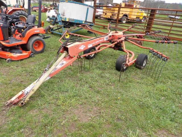 Kuhn GA4100 TH Rotary Rake, 11' Wide, Hydraulic Lift, 540 Pto, Tandam Wheel