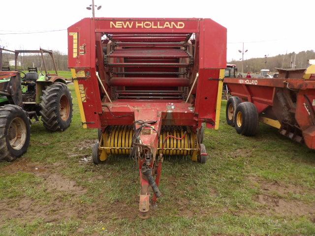 New Holland 853 Round Baler, Has Control Box